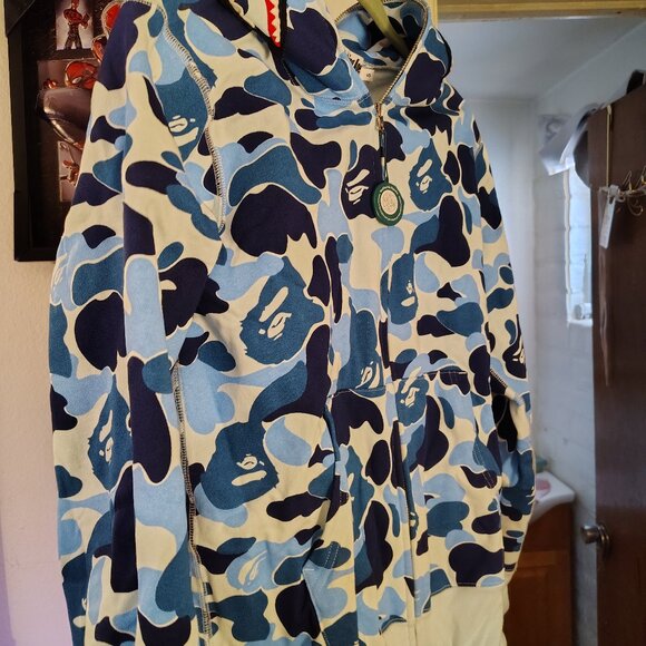 Bathing ape sweatshirt